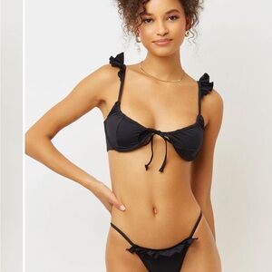 NWT Frankie’s Bikinis Black Ruffle Birdie Swim Top Size Medium